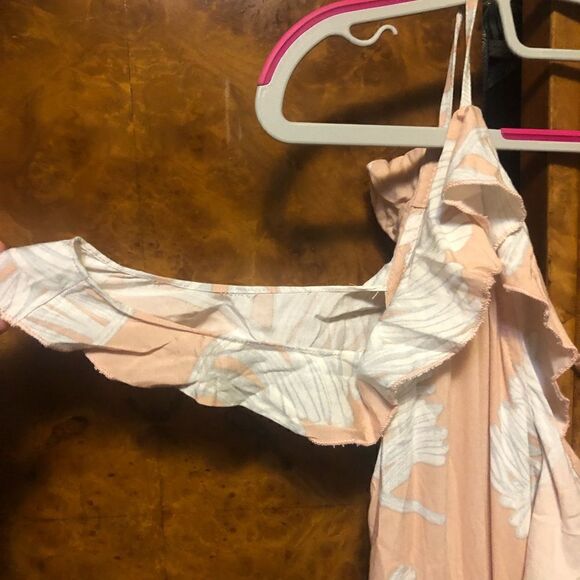 Tropical flirty wrap dress - Picture 3 of 6